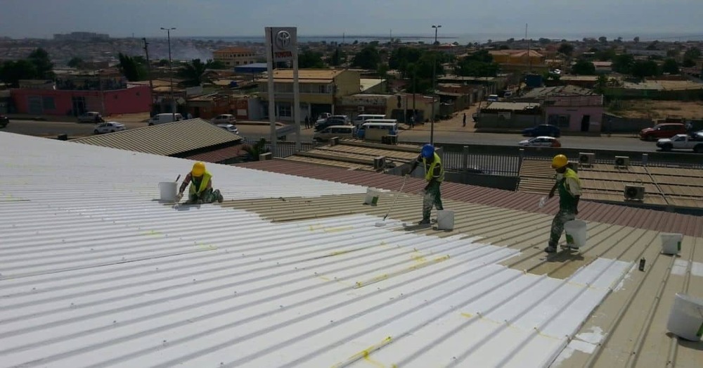 Dịch vụ chống dột nhà xưởng tận nơi tại TPHCM