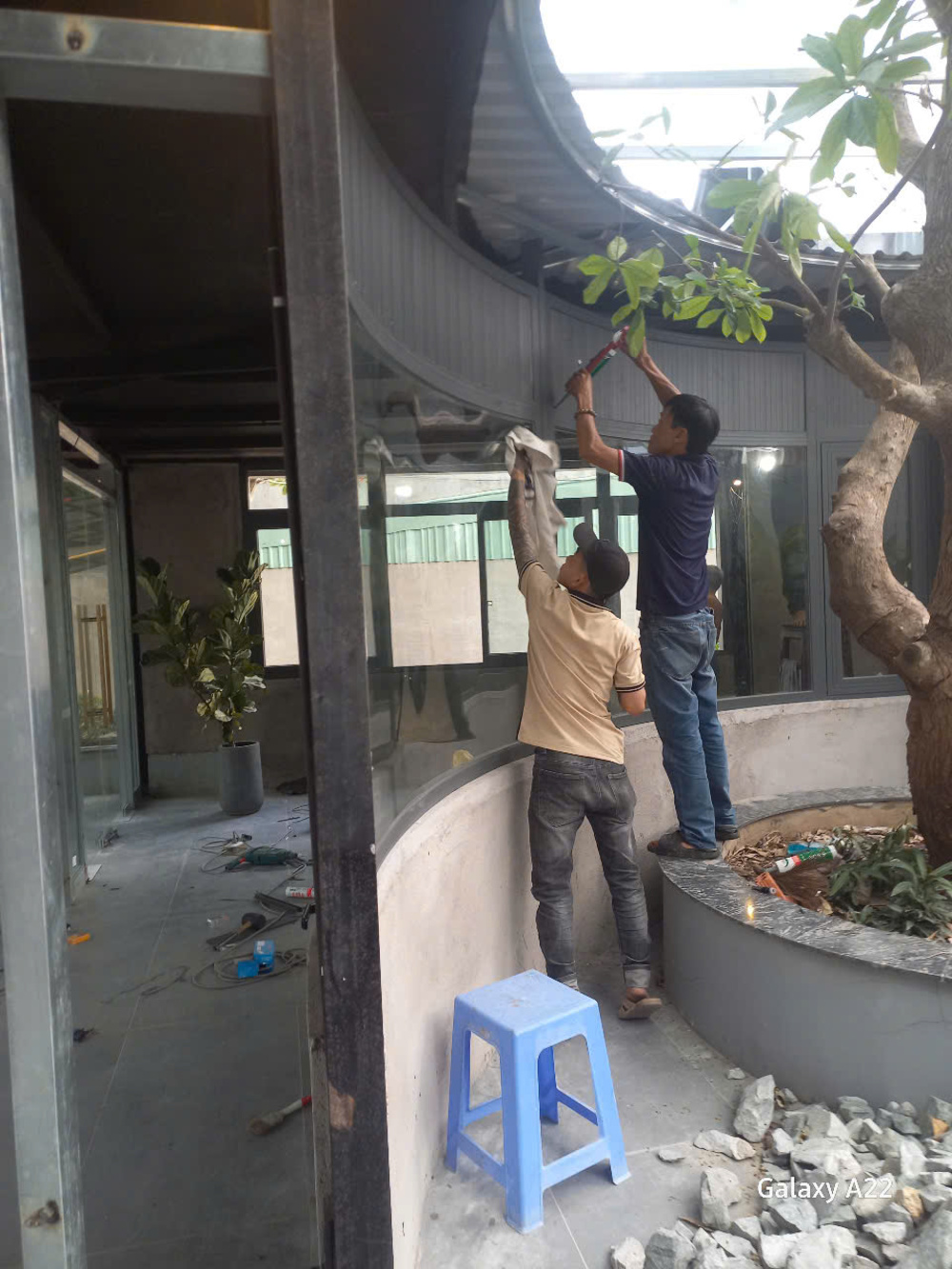 Lắp đặt sửa cửa nhôm kính ở TPHCM