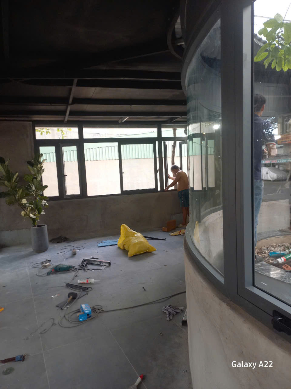 Lắp đặt sửa cửa nhôm kính ở TPHCM