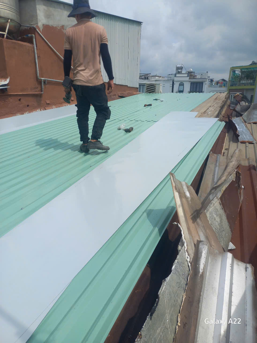 Sửa mái tôn tận nhà tại TP.HCM