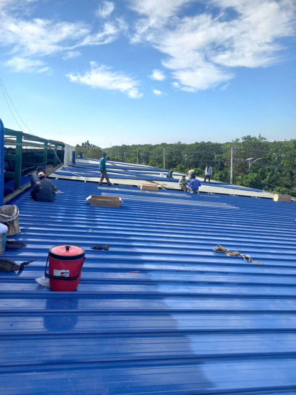 Dịch vụ thay tôn tận nhà tại TPHCM