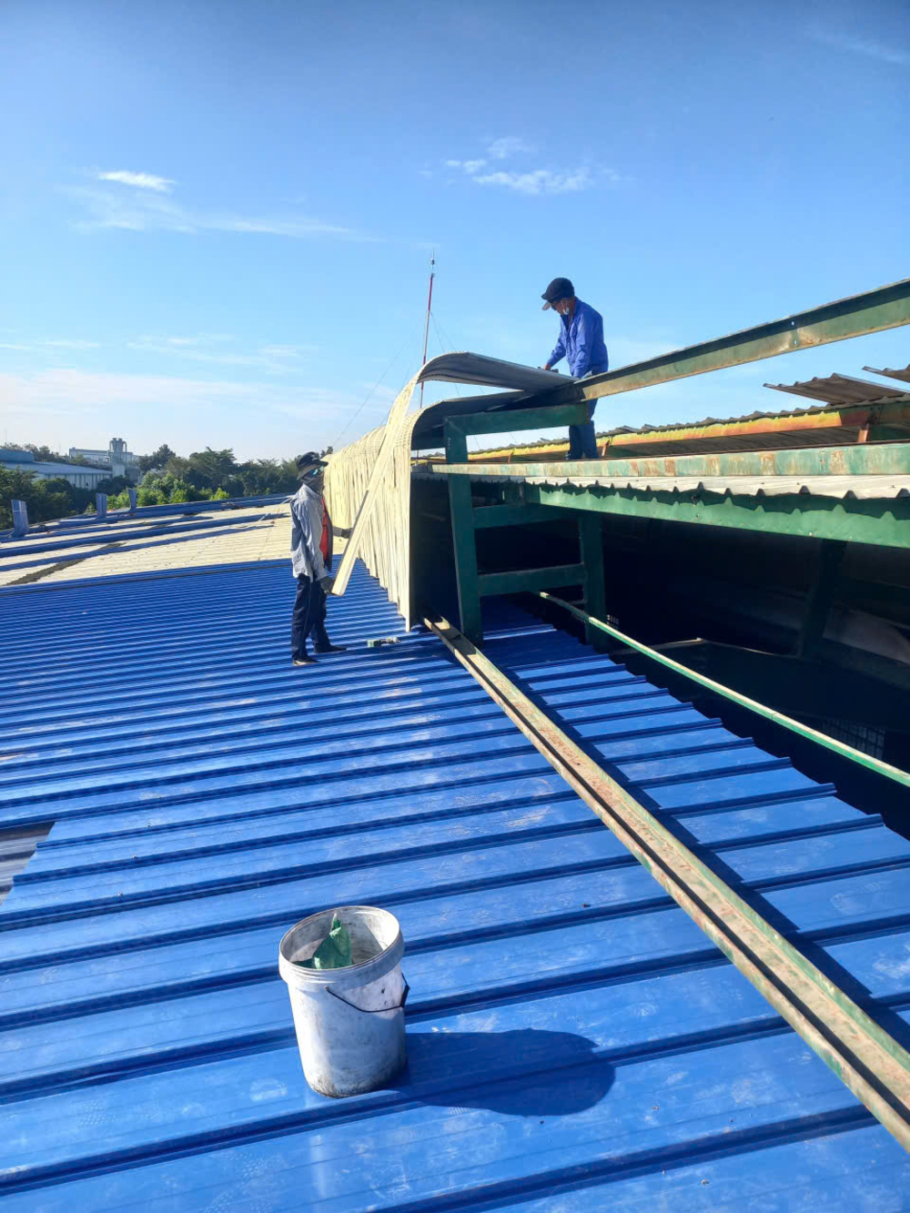 Dịch vụ thay tôn tận nhà tại TPHCM